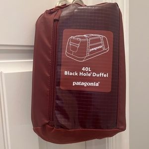 Patagonia Black hole duffel bag 40 L